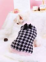 Black and White  Houndstooth Pet Supplies 9319