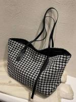   Black and White Women Tote Bags 9309