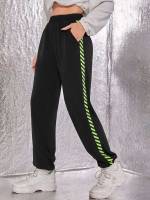 Striped Black Pocket Women Activewear 8581