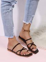   Black Women Flat Sandals 4781