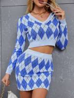  Regular Fit Geometric Women Clothing 606