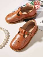   Brown Shoes 8352