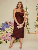 Plain Glamorous Burgundy Plus Size Wedding Party Wear 5591