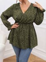 Casual Wrap Regular Fit All Over Print Plus Size Tops 791