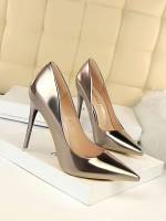  Gold Women Shoes 700