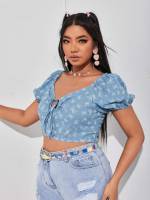 Slim Fit Light Wash Cut Out Crop Plus Size Denim 3428