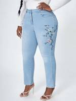   Button Plus Size Jeans 705