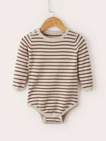  Casual Long Sleeve Baby  Mom 2104