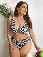  Scoop Neck Leopard Sexy Plus Size Beachwear 1482