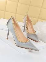  Plain Studded Women Shoes 3976