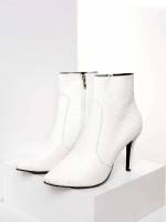  White Women Fashion Boots 2421