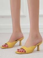  Yellow Fashionable Women Shoes 7609