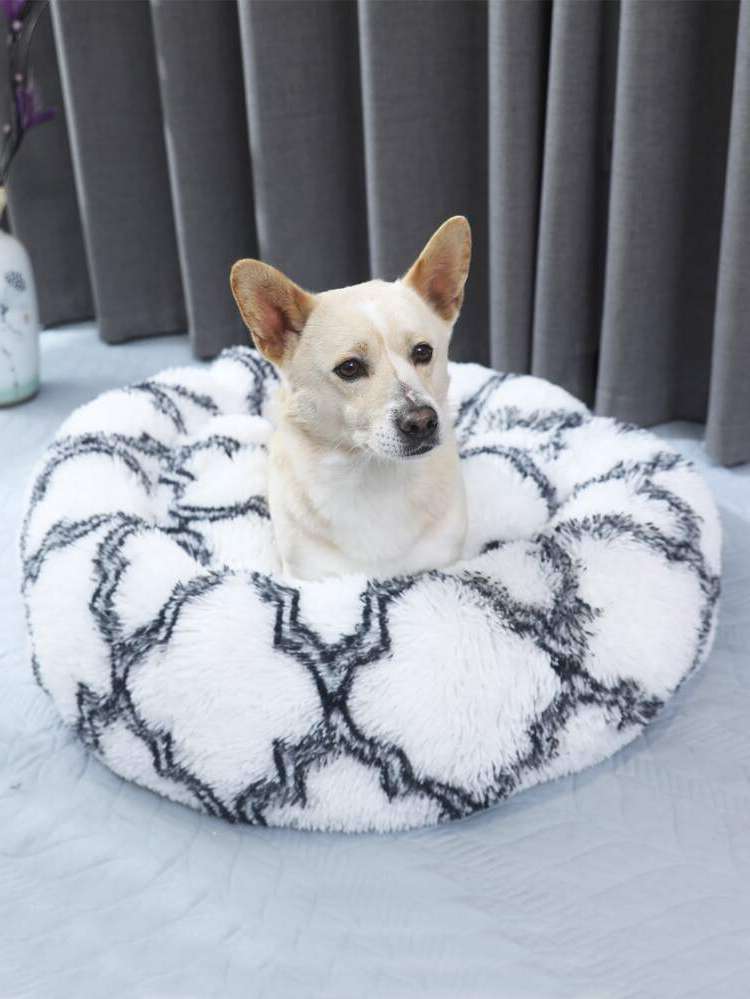   Black and White Pet Beds  Furniture 4333