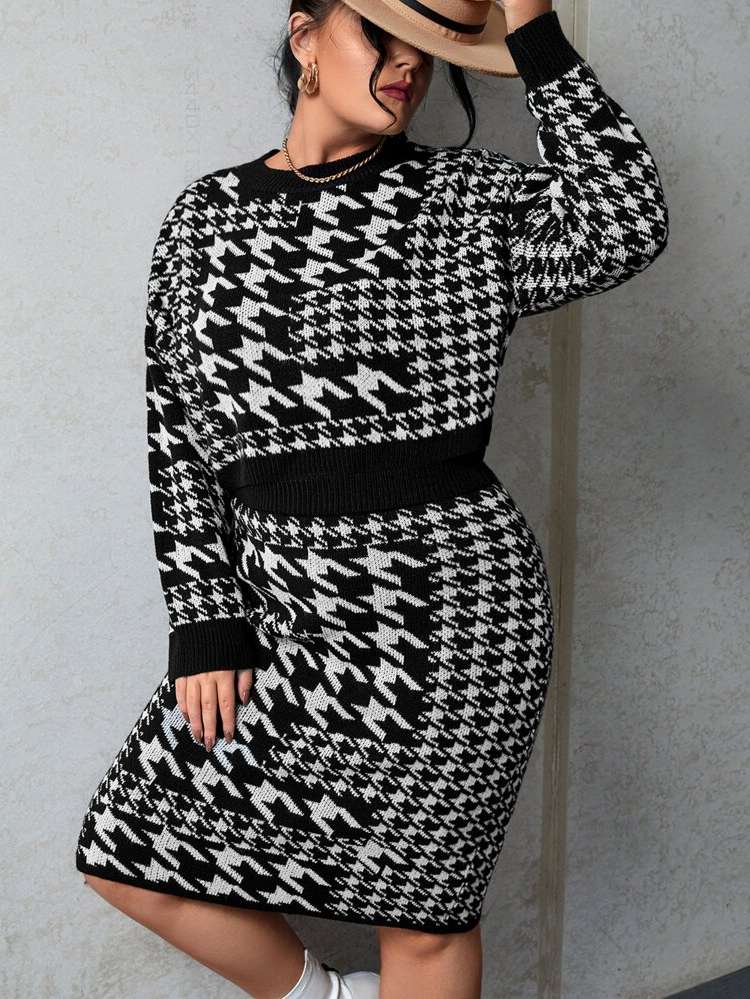  Long Sleeve Round Neck Plus Size Knitwear 9011