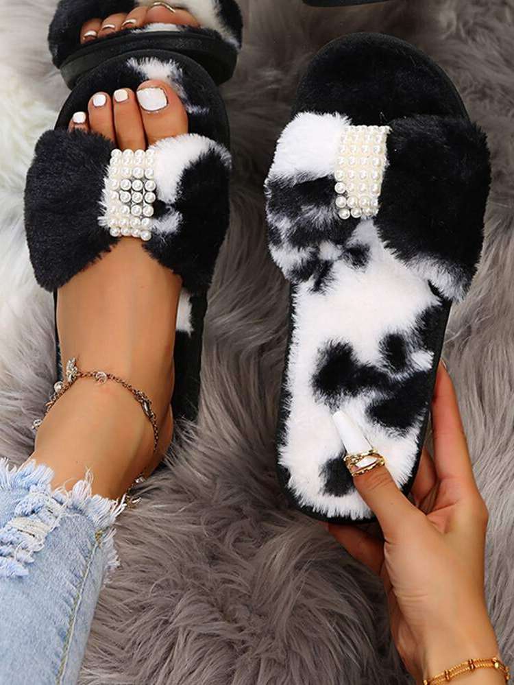   Black and White Women Shoes 2156