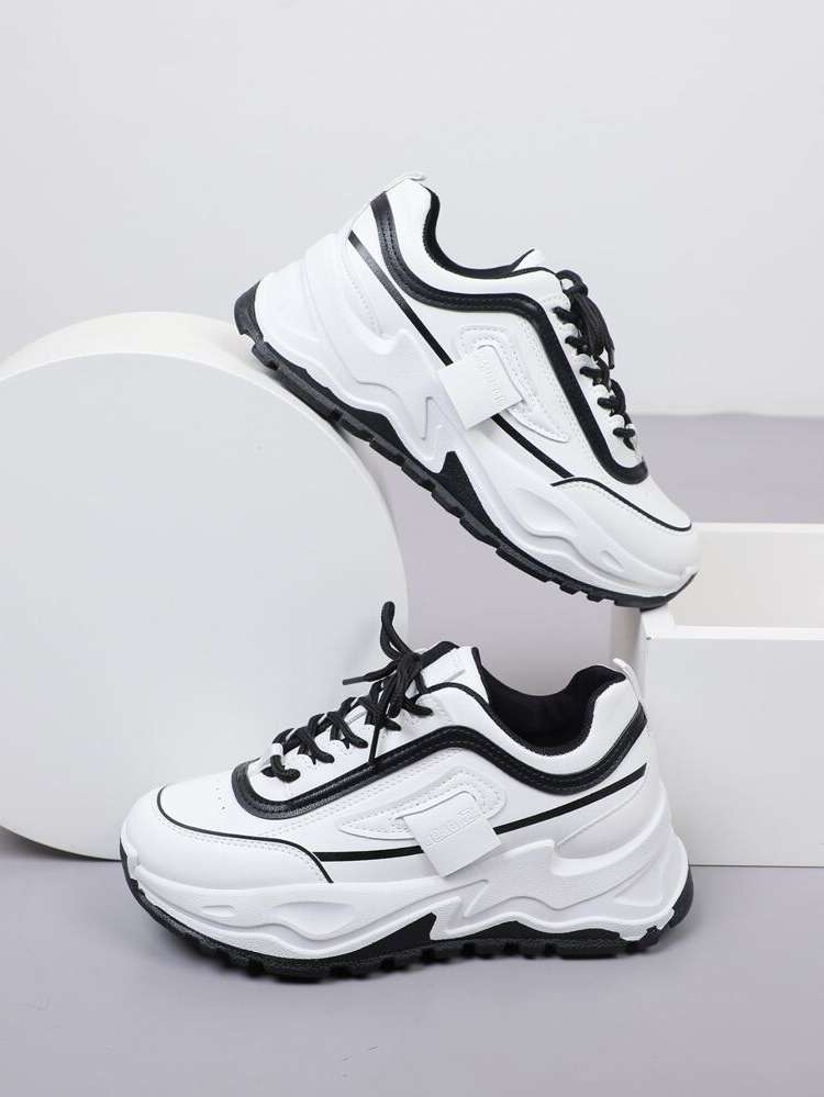 Sporty Black and White Women Shoes 4632