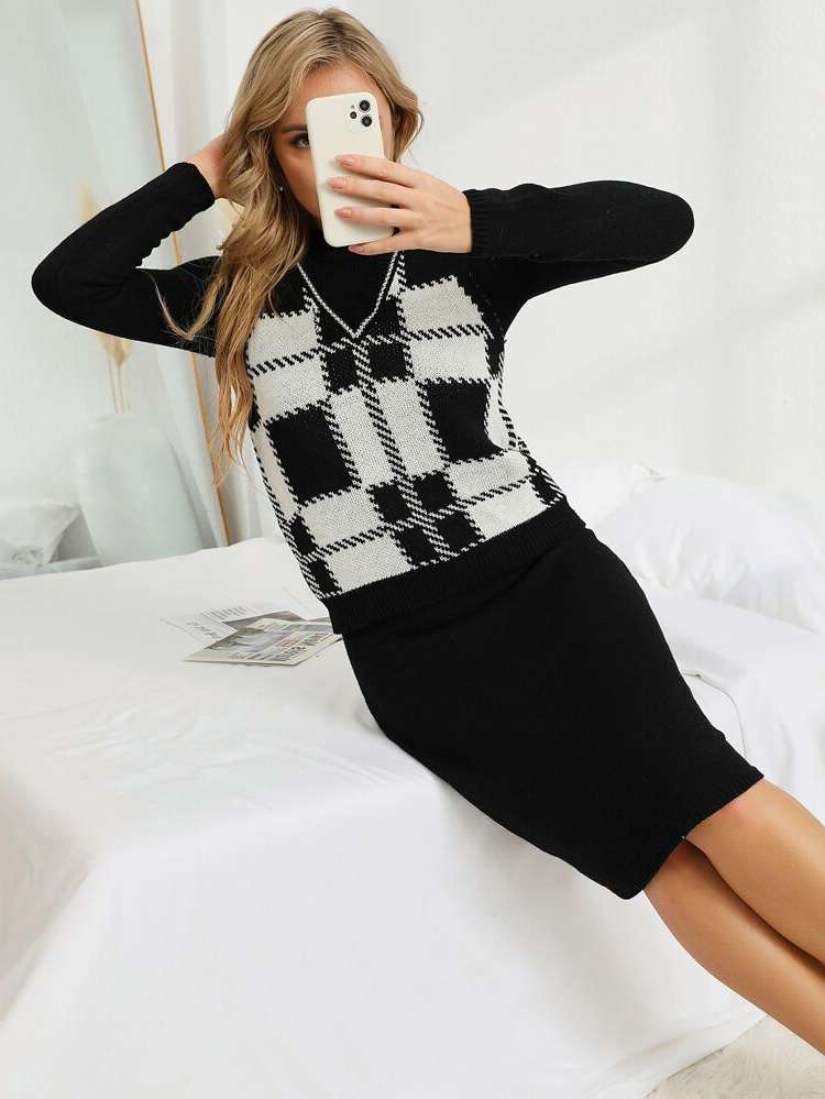 Black and White Plaid Round Neck Women Clothing 7260