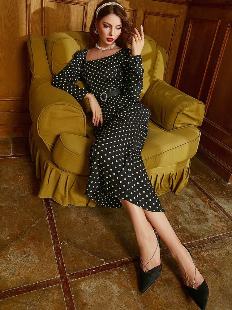 Long Elegant Long Sleeve Square Neck Women Dresses 120