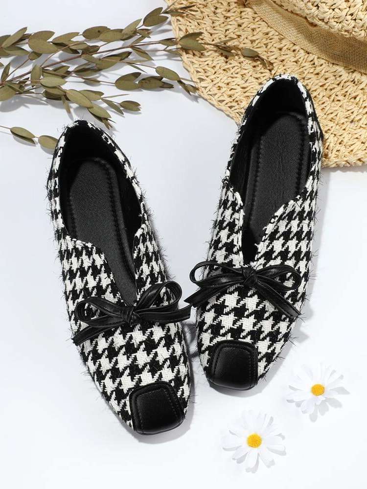   Black and White Women Shoes 4524