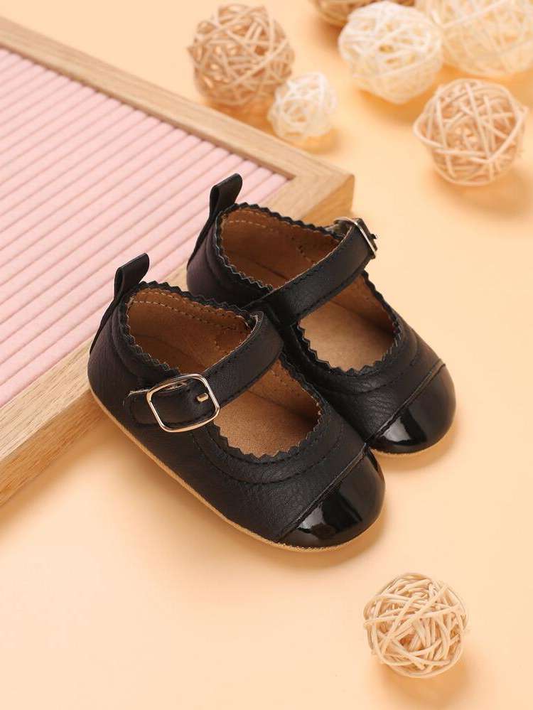   Black Baby Shoes(0-2) 6371