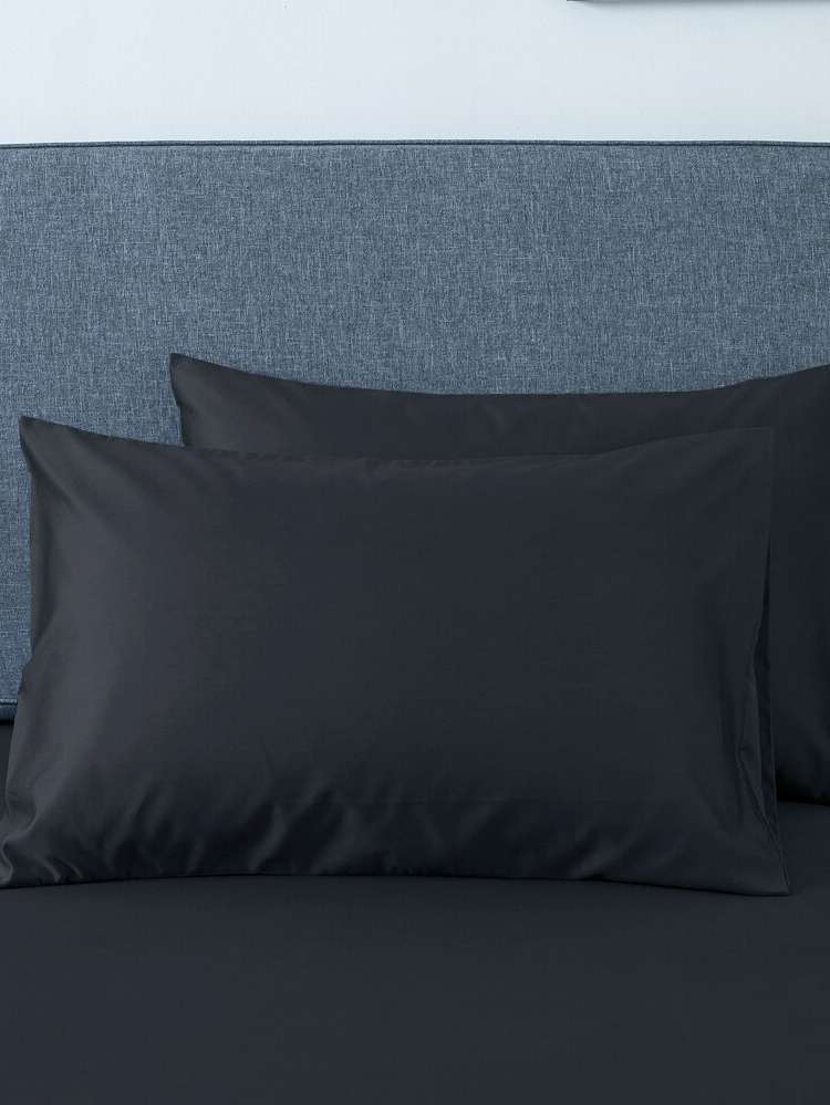  Plain Sheets  Pillowcases 8303