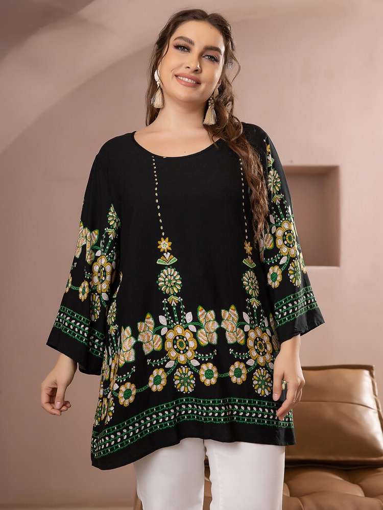 Scoop Neck Long Regular Fit Plus Size Tops 2904