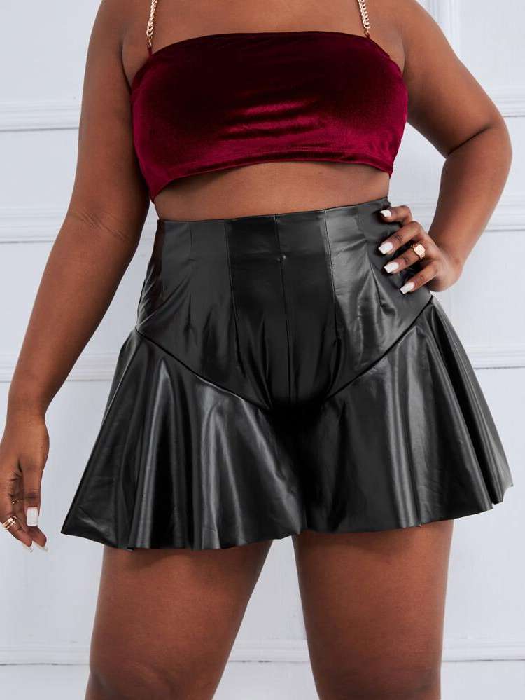  Plain Glamorous Plus Size Shorts 811