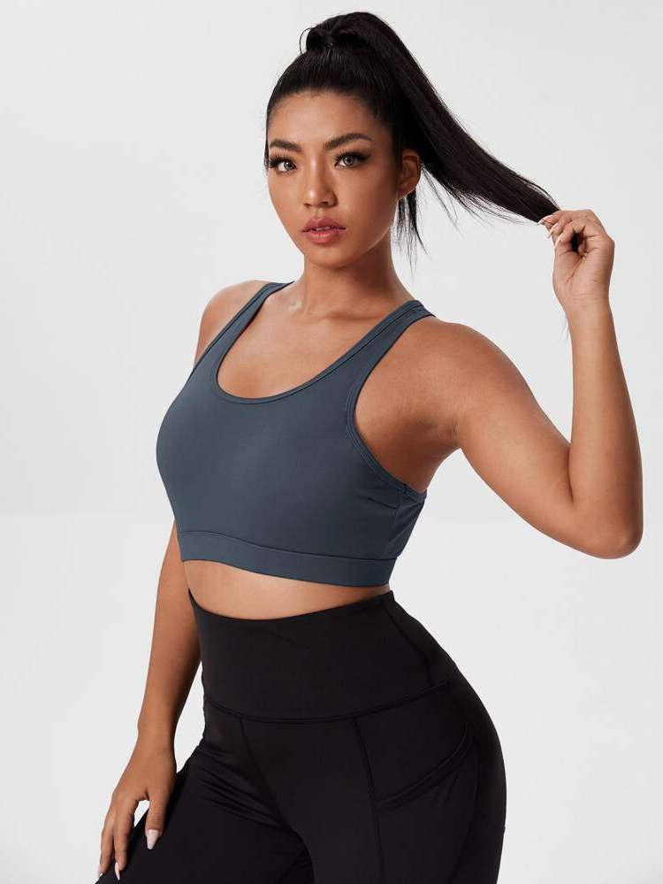 Black Sleeveless Women Plus Activewear 1599