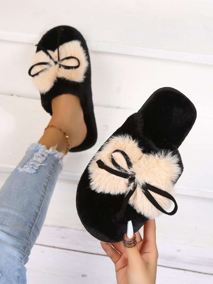  Fashionable Black Women Slippers 4450