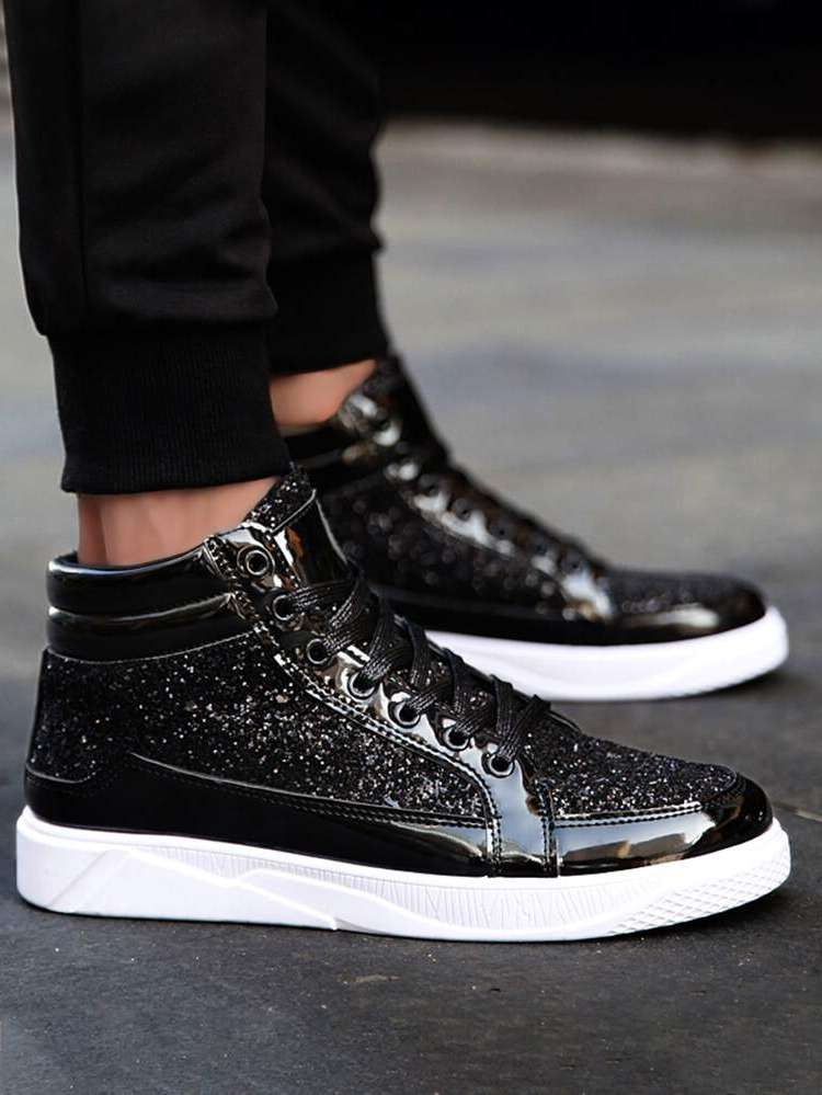  Fashionable Black Women Sneakers 6346