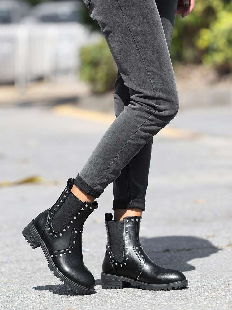   Women Boots 4984