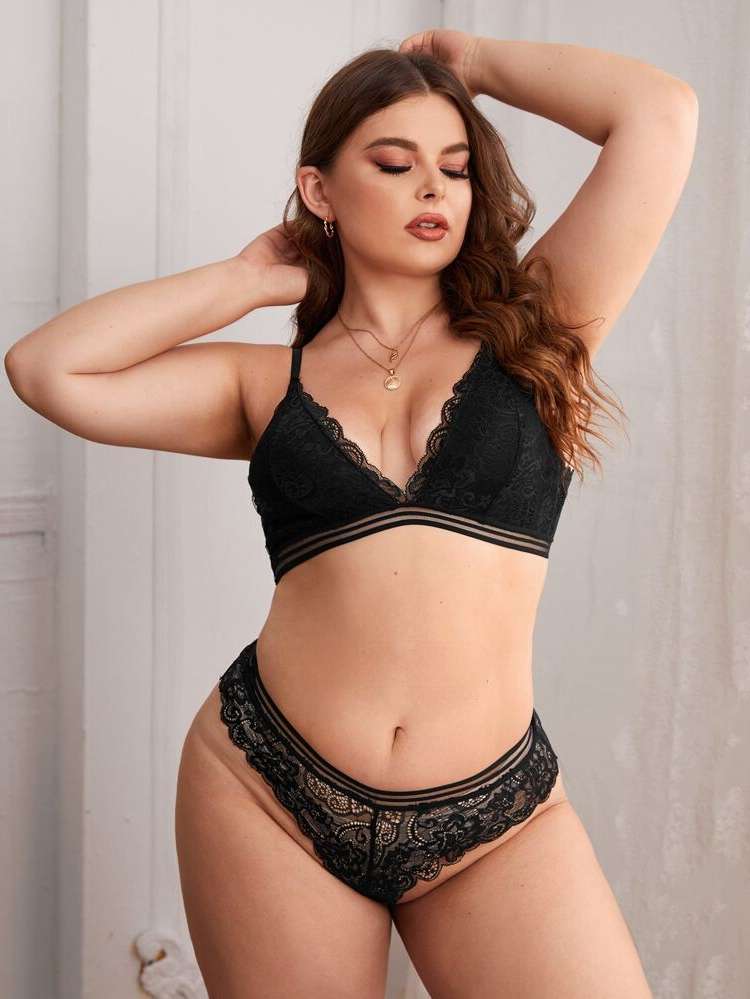 Scallop Romantic Plain Plus Size Bra  Panty Sets 470