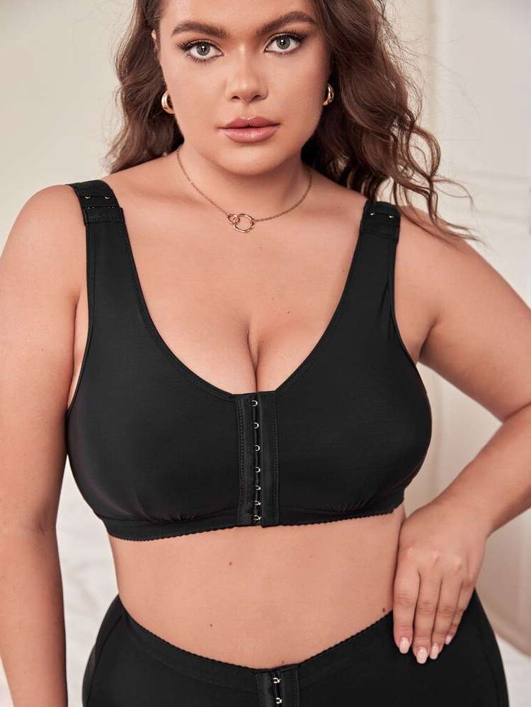   Plain Women Plus Intimates 7093