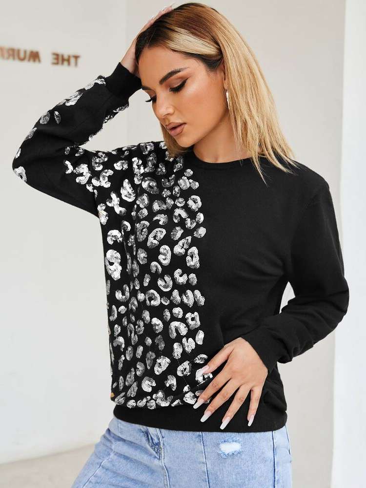 Long Sleeve Graphic Round Neck Regular Women Sweaters 2202