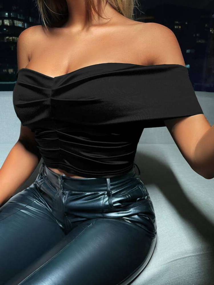  Black Off the Shoulder Women Clothing 4179