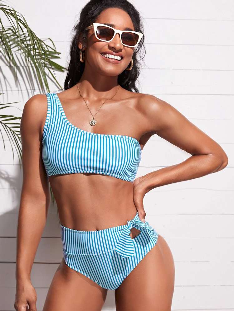   Women Beachwear 402