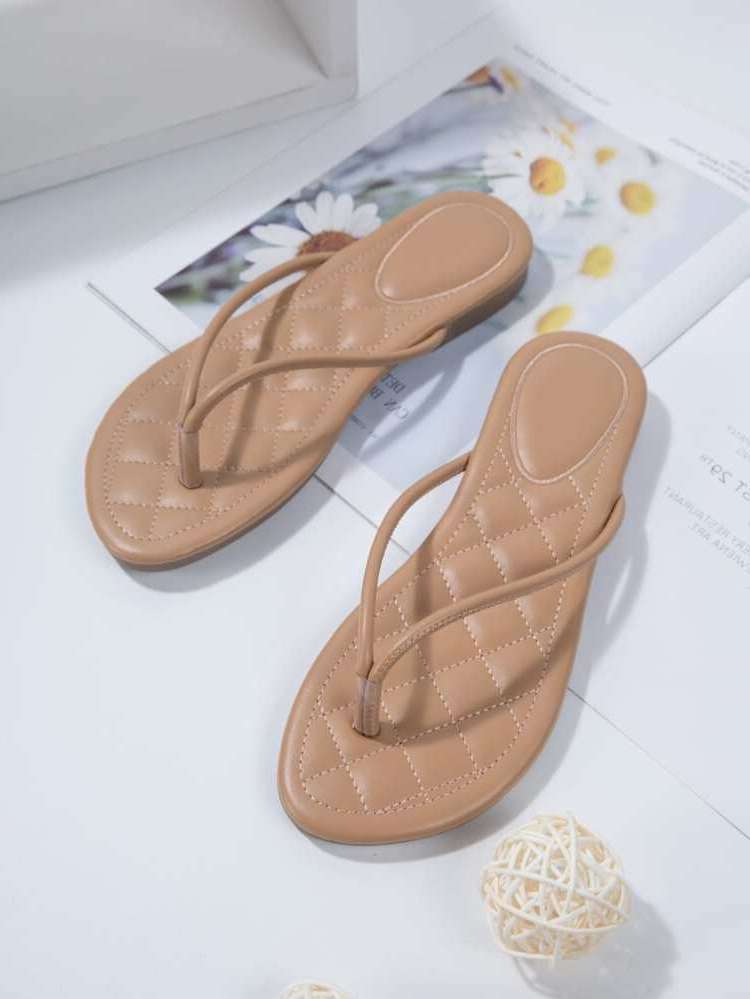  Fashionable  Women Flat Sandals 709