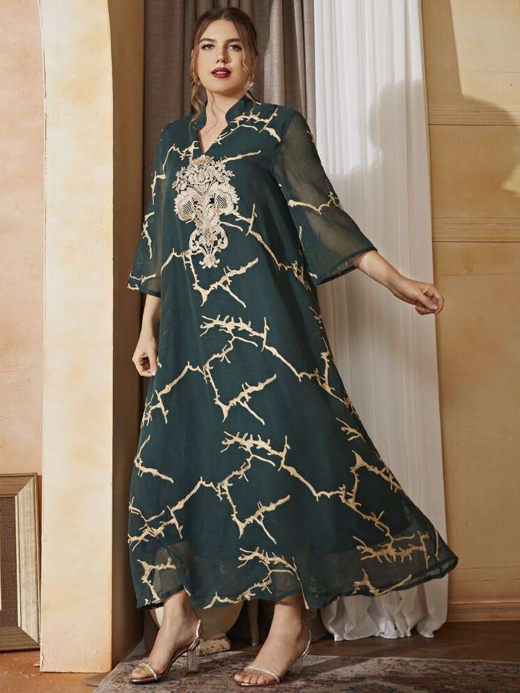 Graphic Dark Green Regular Fit Appliques Plus Size Dresses 4889