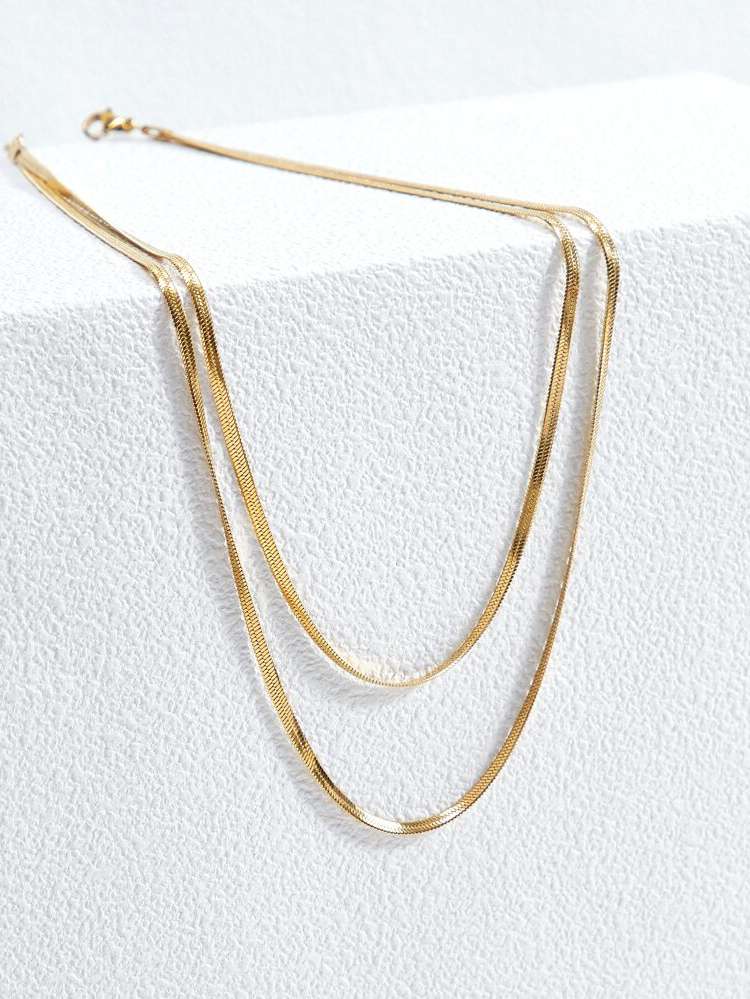   Gold Fine Necklaces 562