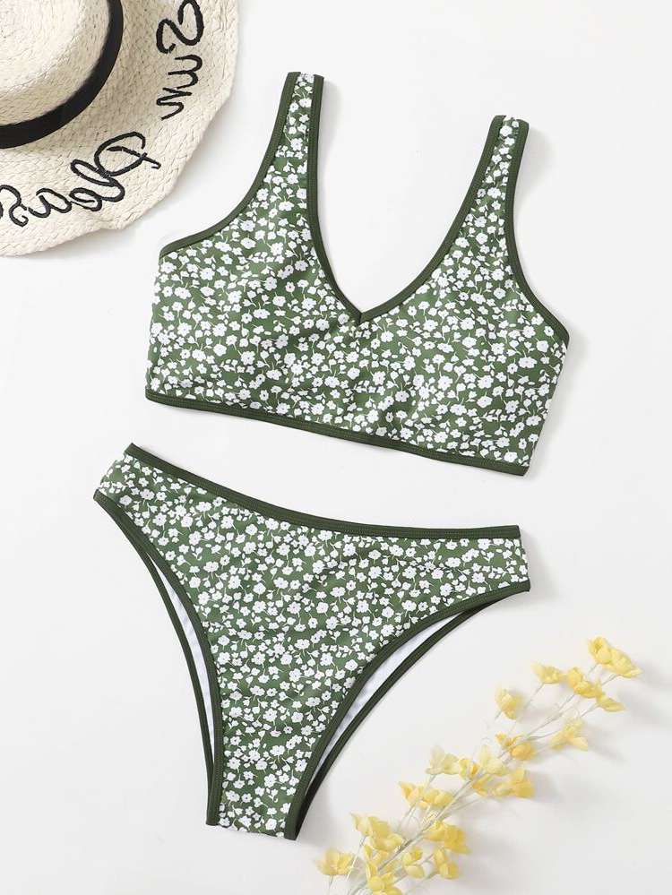  Green V neck Plus Size Swimwear 670