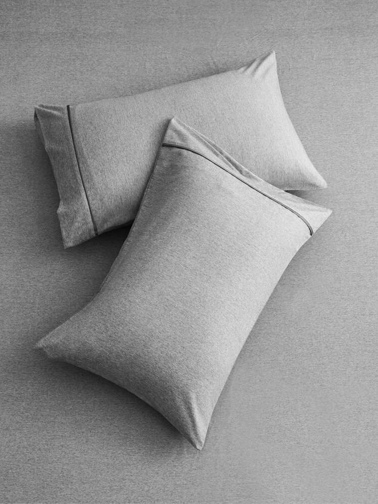   Plain Sheets  Pillowcases 8623