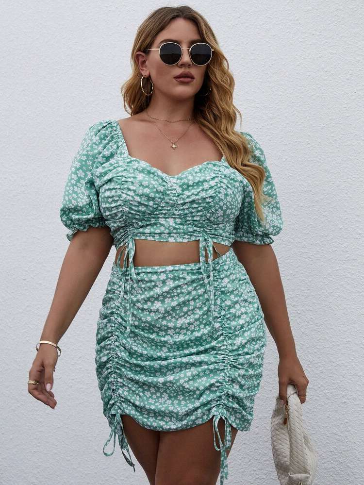 Mint Green Regular Fit Ditsy Floral Sweetheart Plus Size Co-Ords 5504