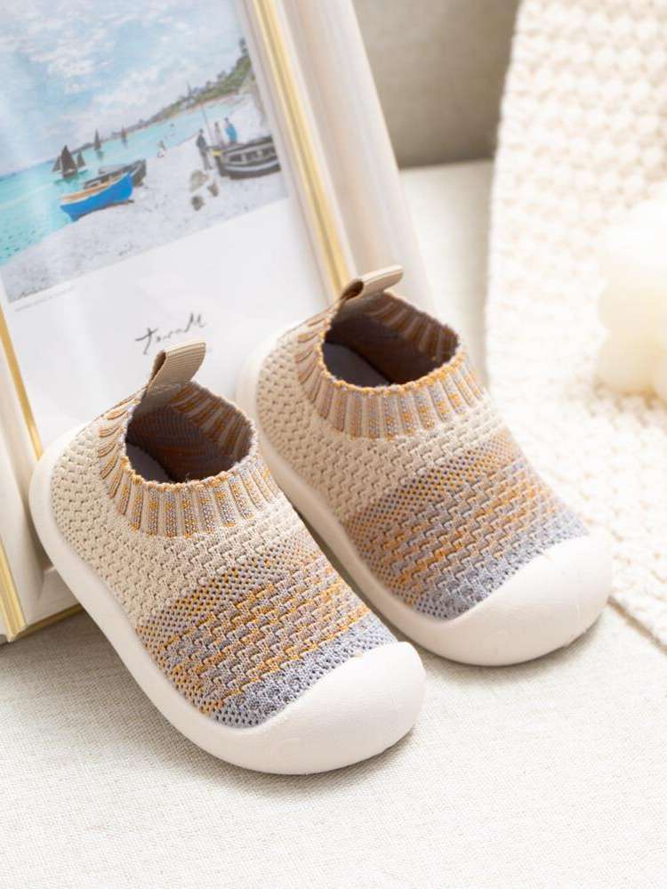   Multicolor Baby Shoes(0-2) 4850