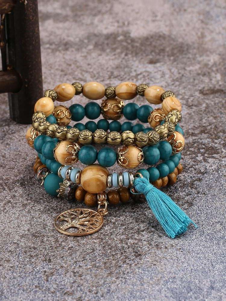   Bracelets 8026