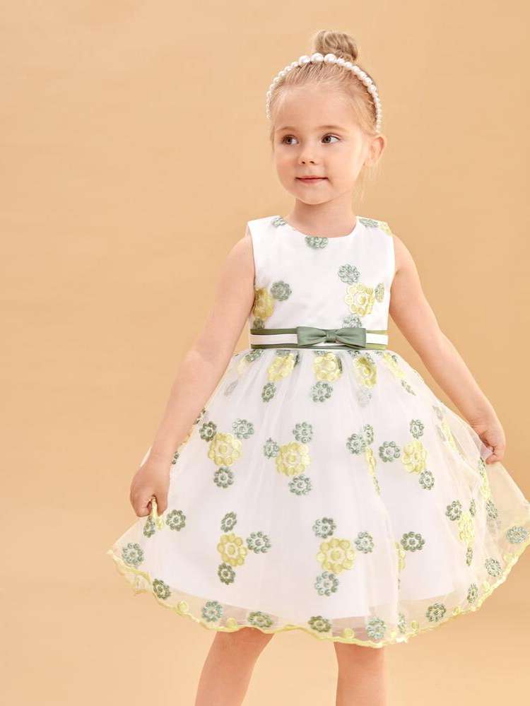 Glamorous Round Neck Sleeveless Embroidery Toddler Girl Partywear 4094