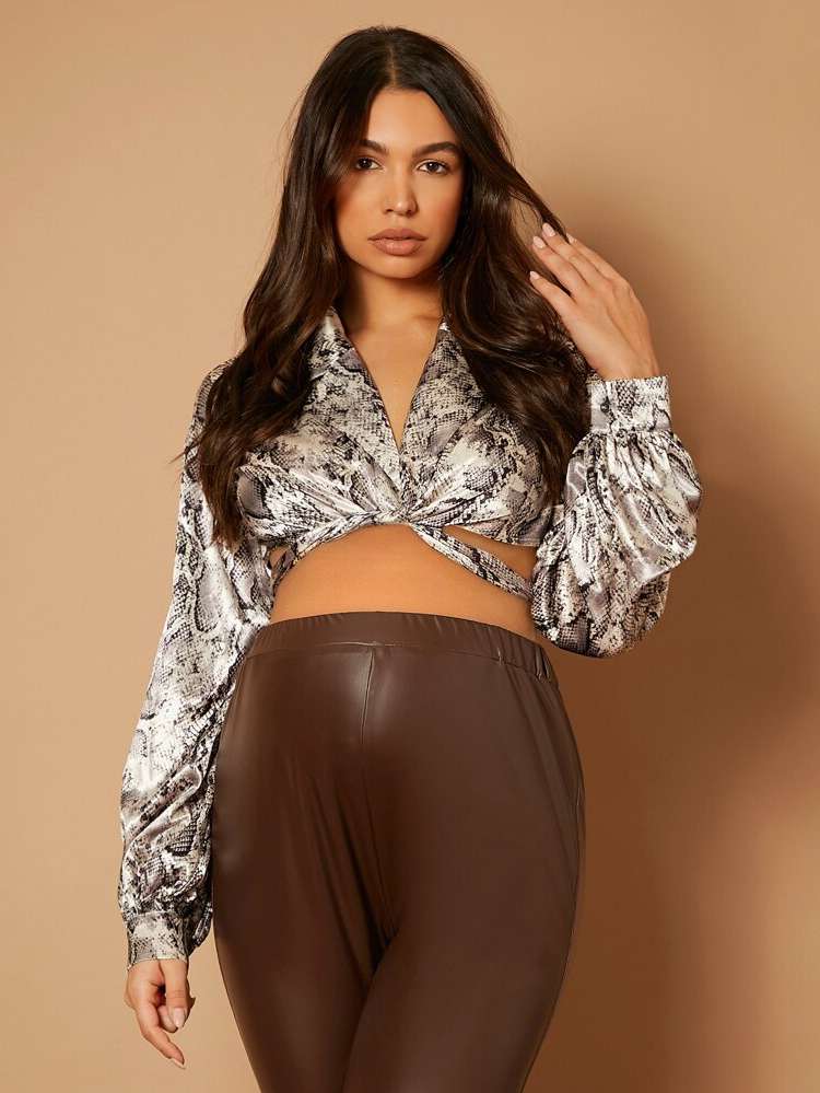  V neck Regular Fit Snakeskin Print Maternity 8959