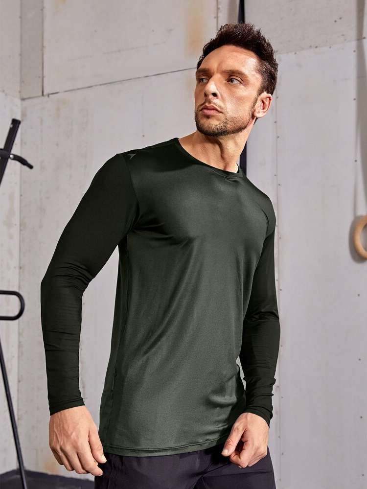  Ombre Round Neck Regular Fit Men Activewear 2125