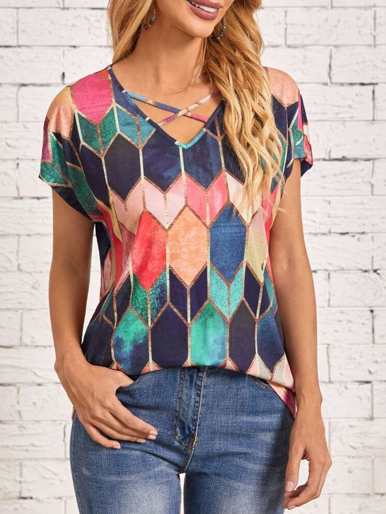 Regular Fit V neck Geometric Women T-Shirts 2697