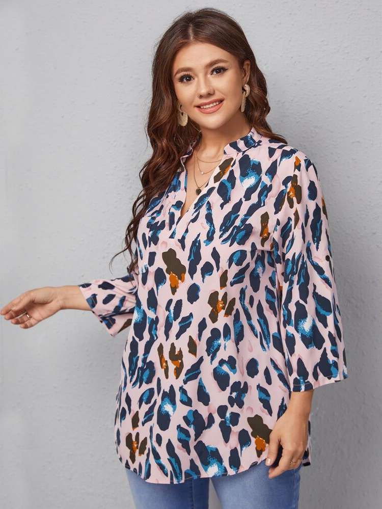 All Over Print Multicolor High Low Notched Plus Size Blouses 206