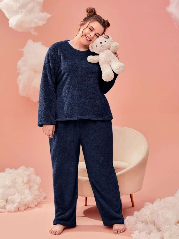  Round Neck Long Sleeve Plus Size Pajama Sets 7359